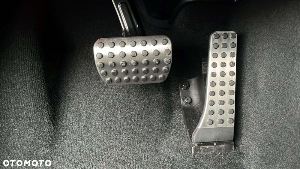 Mercedes-Benz GLC - 17