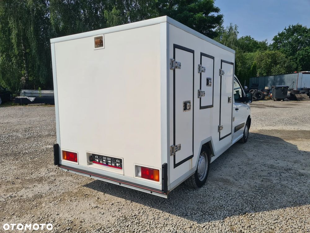 Peugeot Expert - 8