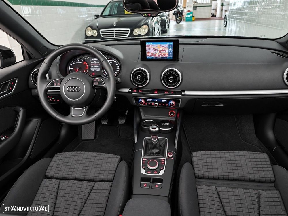Audi A3 Cabrio 2.0 TDi Sport - 21