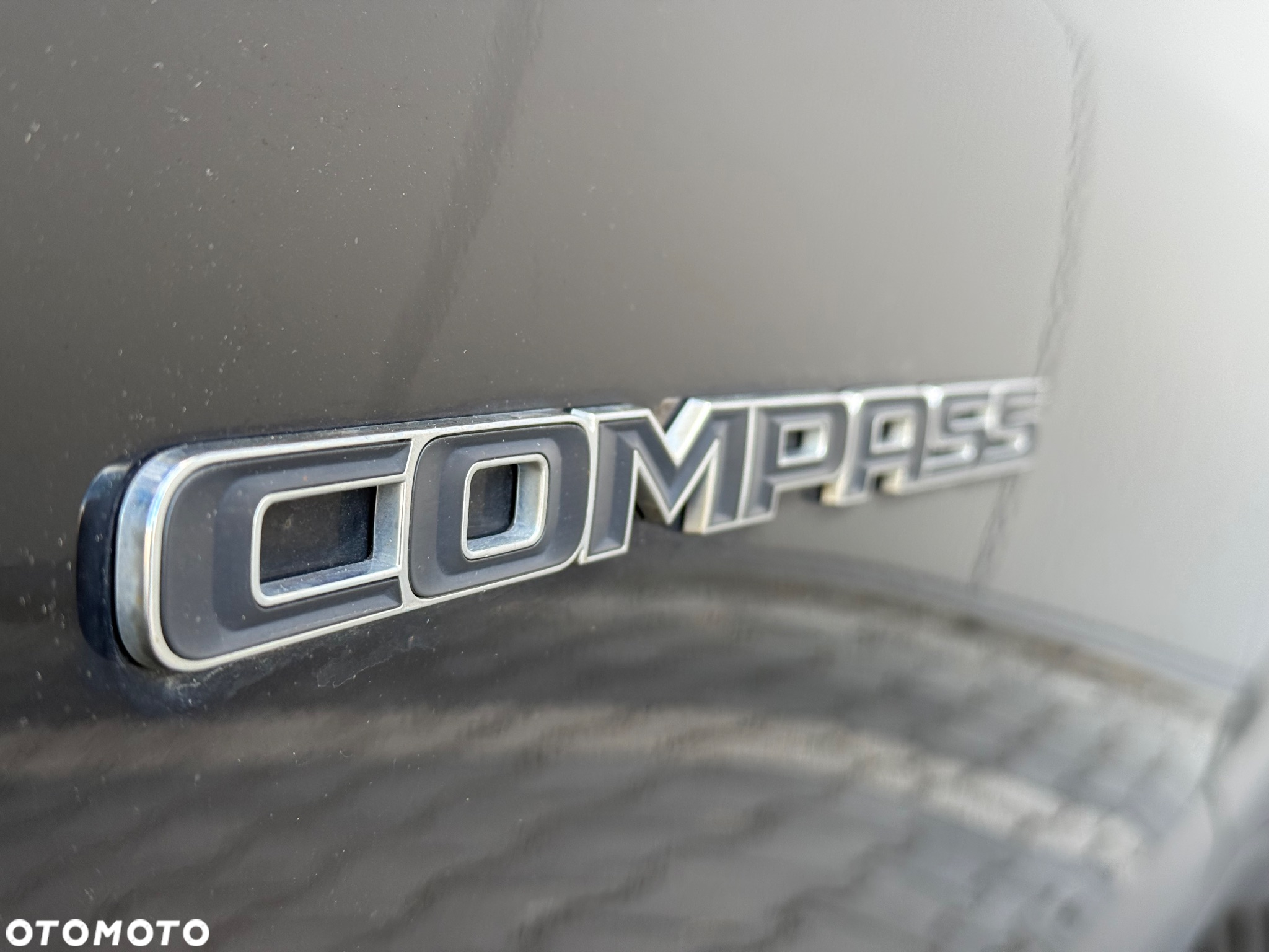Jeep Compass - 38
