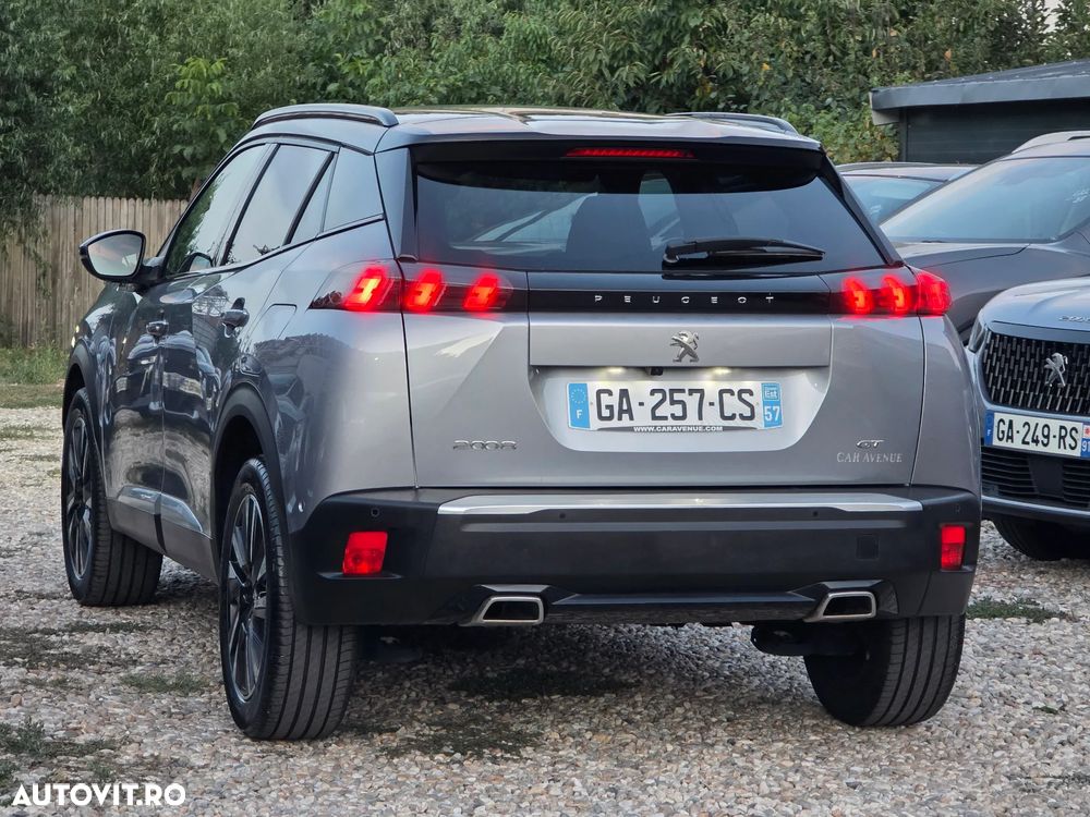 Peugeot 2008 PureTech 155 EAT8 GT - 12
