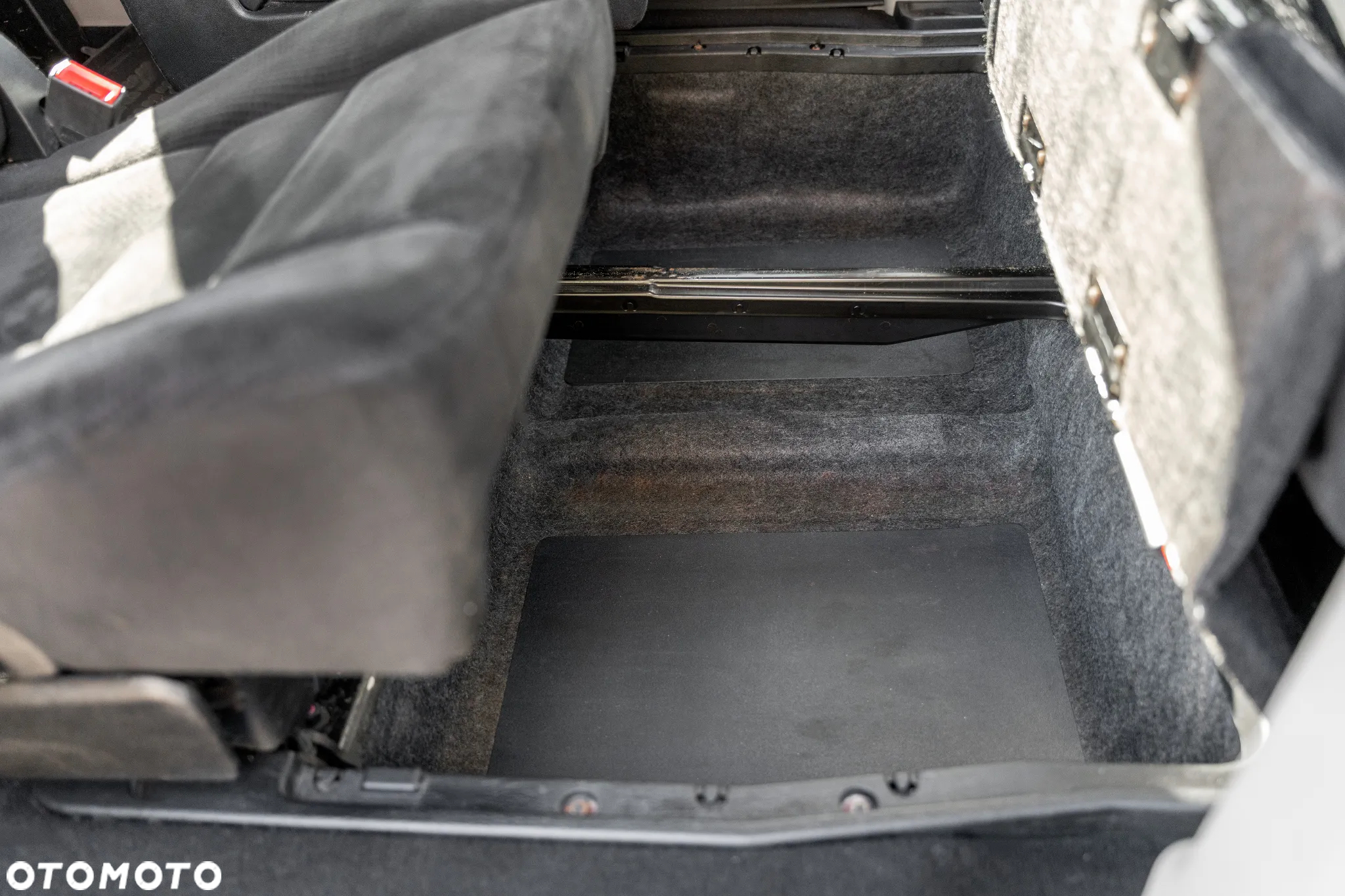 Dodge Grand Caravan - 13
