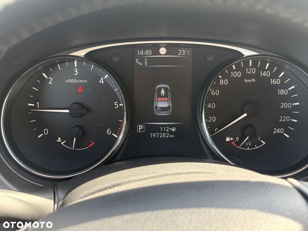 Nissan X-Trail - 8