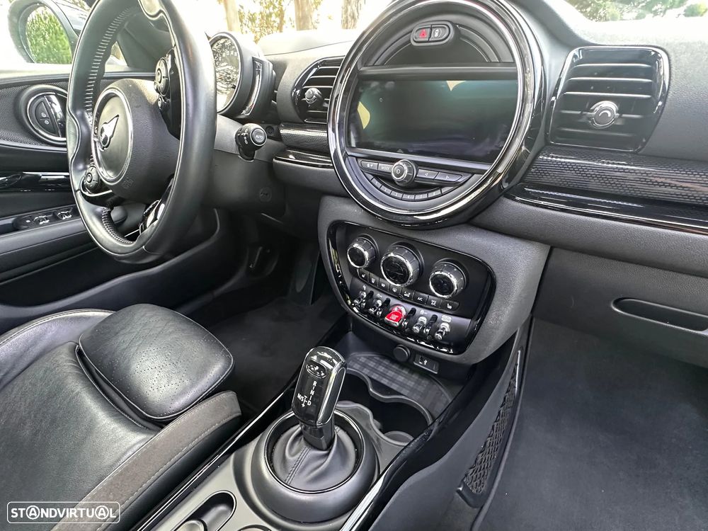 MINI Clubman Cooper SD ALL4 Auto Desportiva - 31