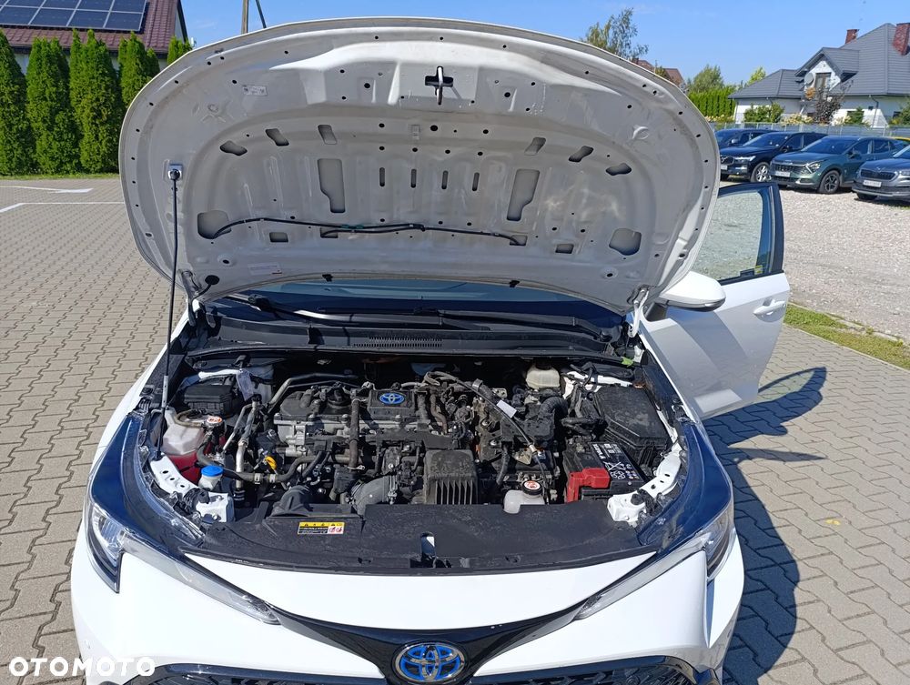 Toyota Corolla 1.8 Hybrid Comfort - 24