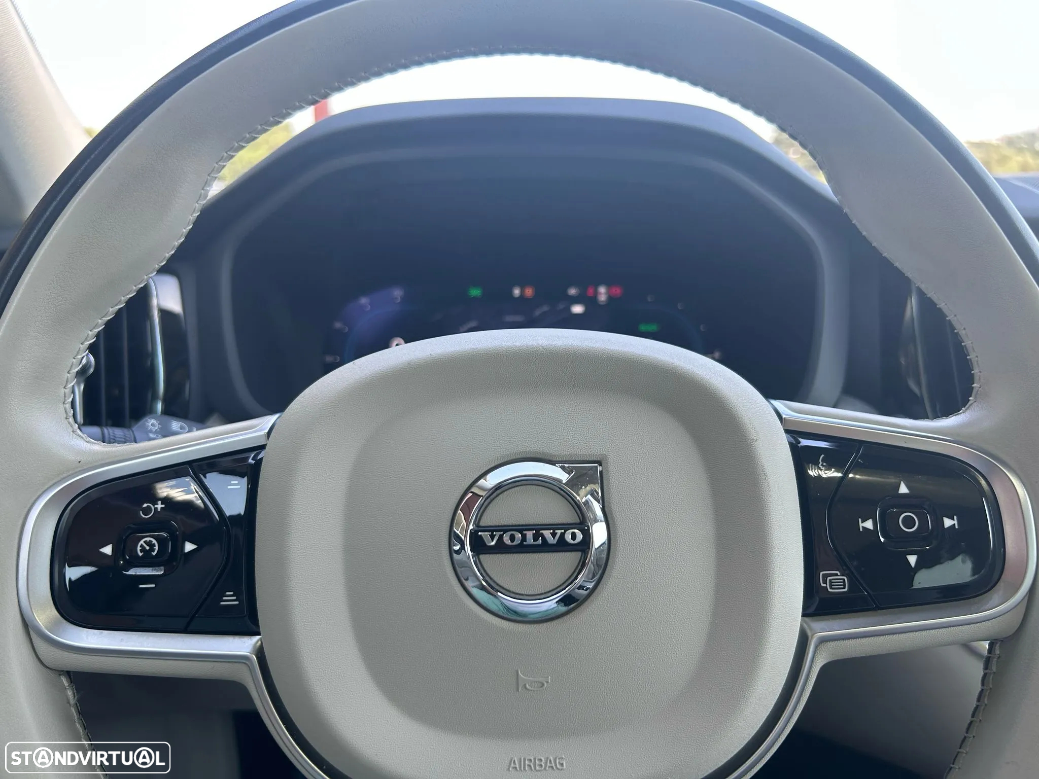Volvo XC 60 2.0 T6 PHEV Ultimate Bright AWD - 10