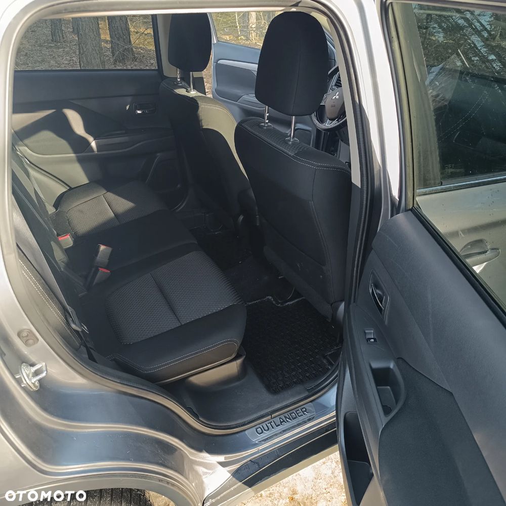 Mitsubishi Outlander 2.0 2WD - 11
