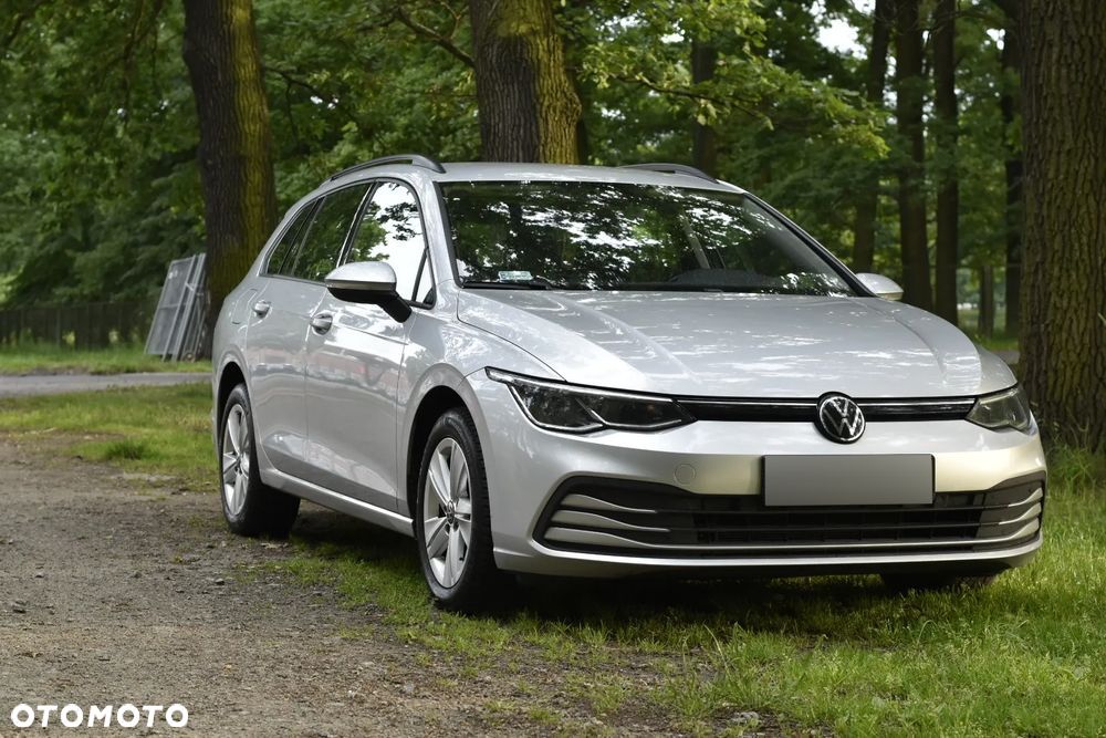 Volkswagen Golf - 1