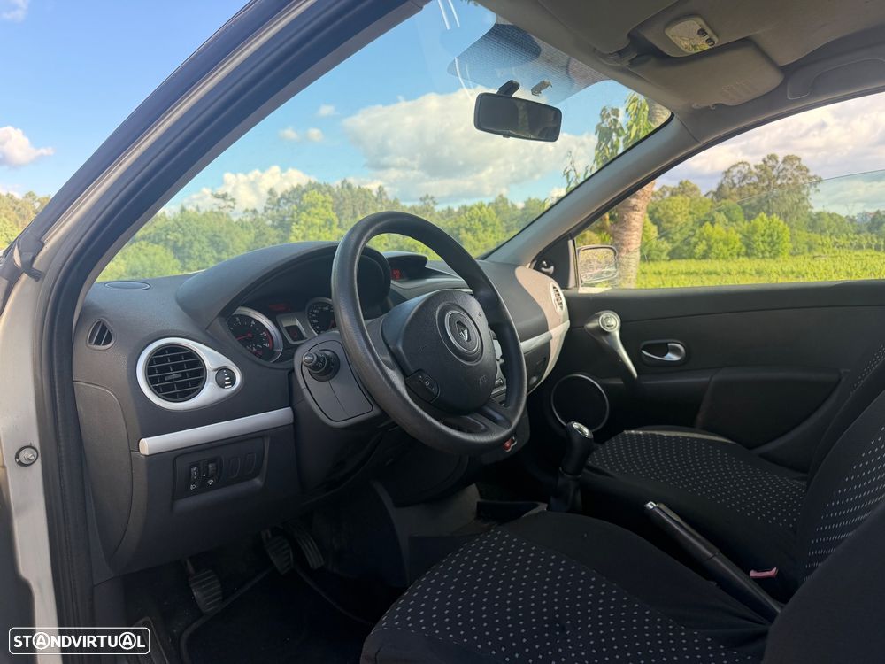 Renault Clio 1.5 dCi Confort - 5