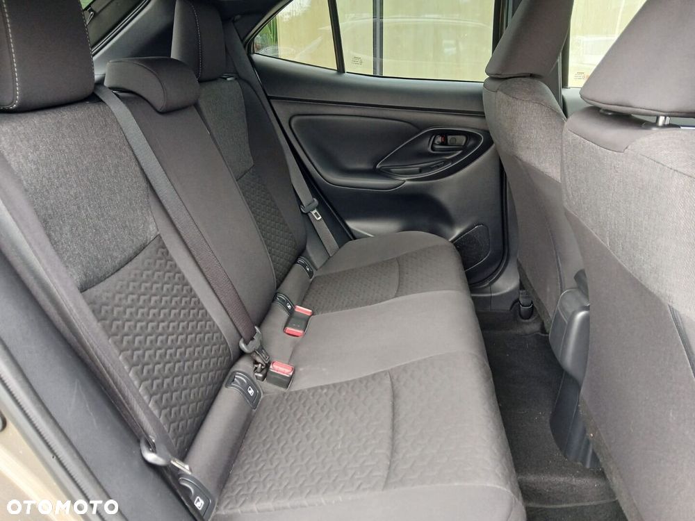 Toyota Yaris Cross Hybrid 1.5 Comfort 4x4 - 26