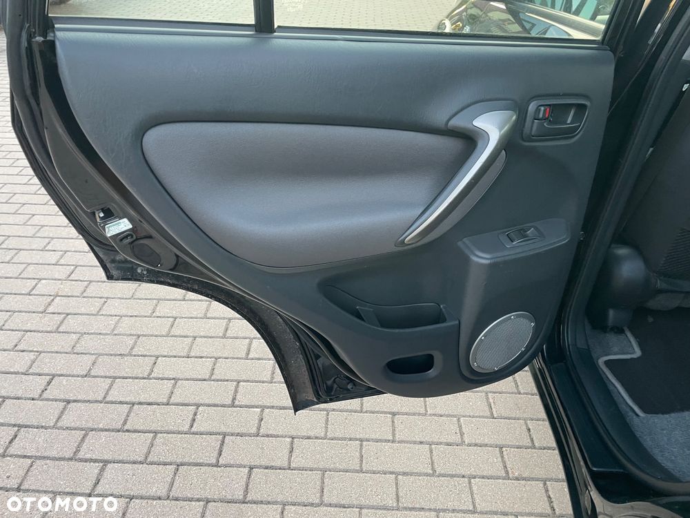 Toyota RAV4 2.0 D-4D Prestige - 16