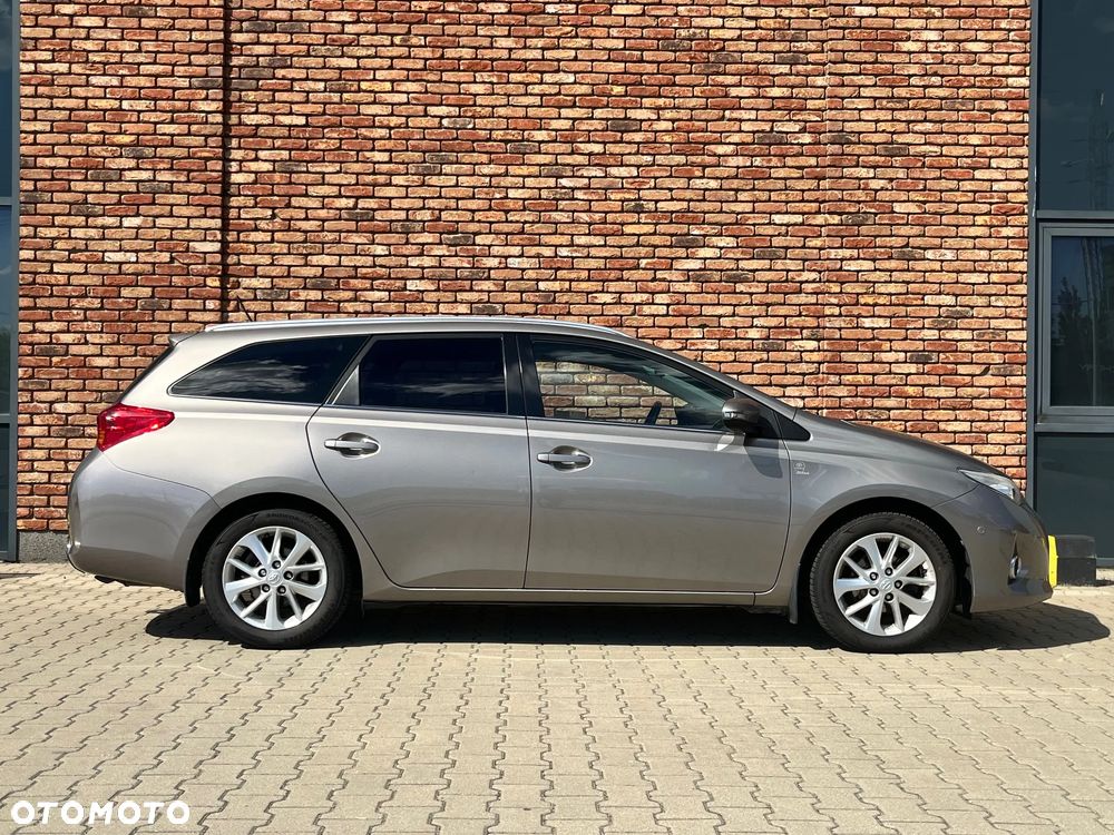 Toyota Auris - 7