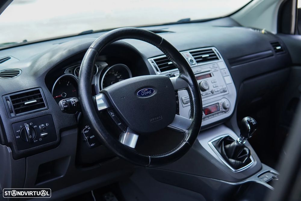 Ford Kuga 2.0 TDCi 2x4 Individual - 27