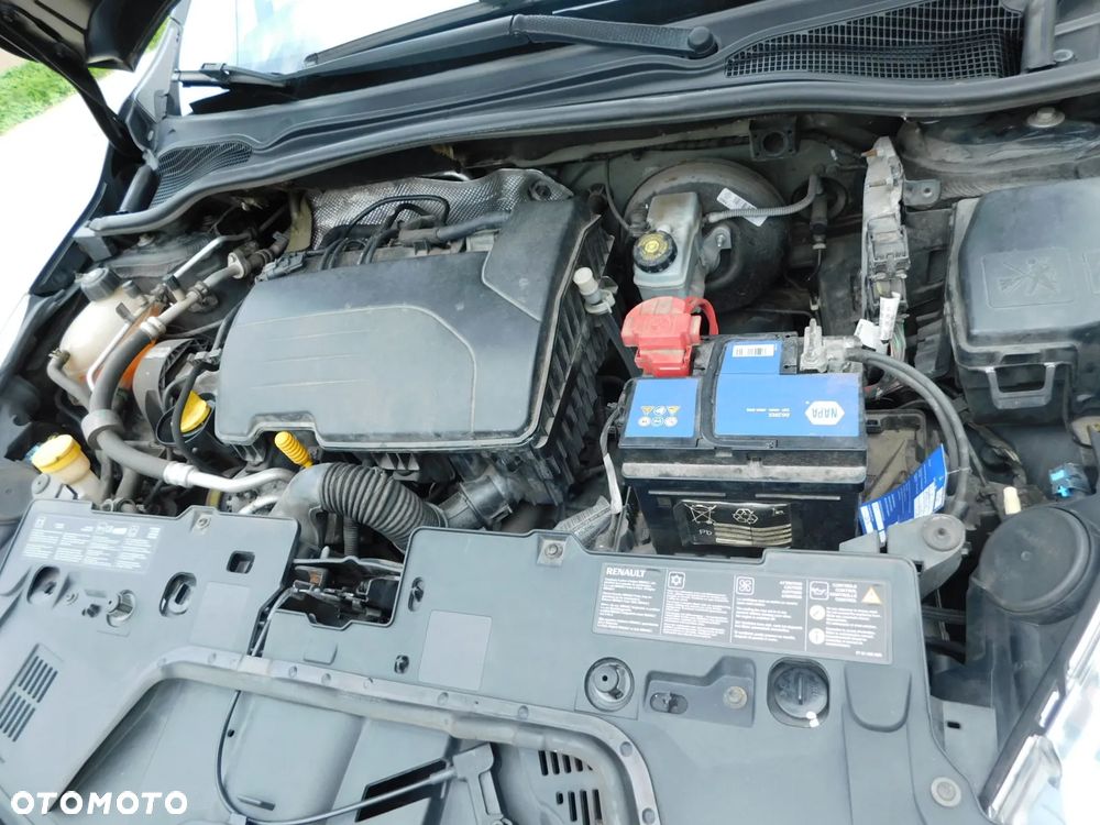 Renault Clio 1.2 16V 75 LIMITED - 24