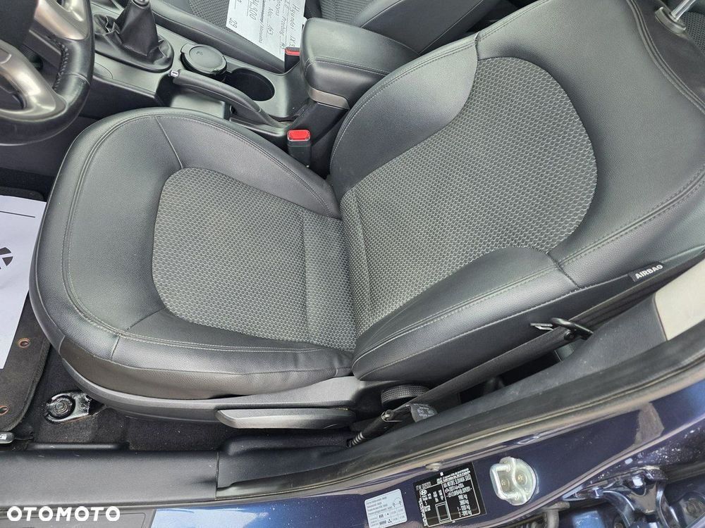 Hyundai ix35 2.0 Premium 2WD - 35