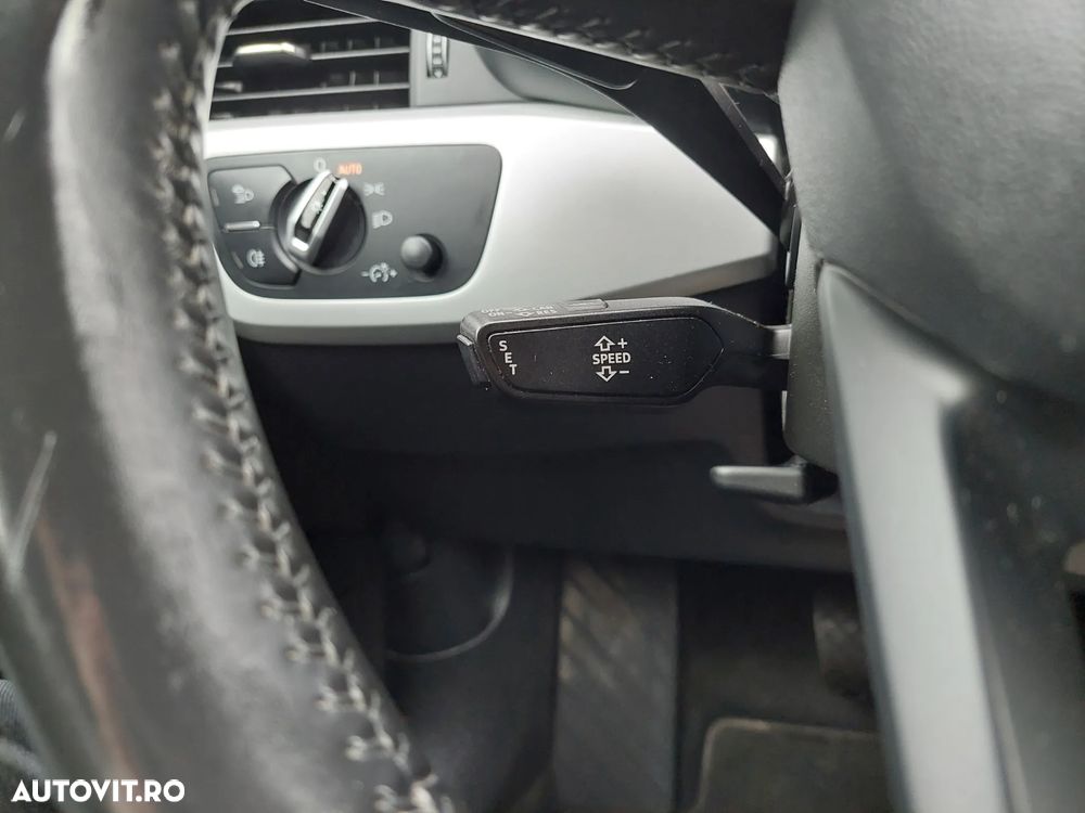 Audi A4 Avant 30 TDI S tronic - 23