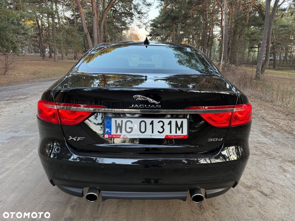 Jaguar XF 3.0 TDV6 Portfolio - 8