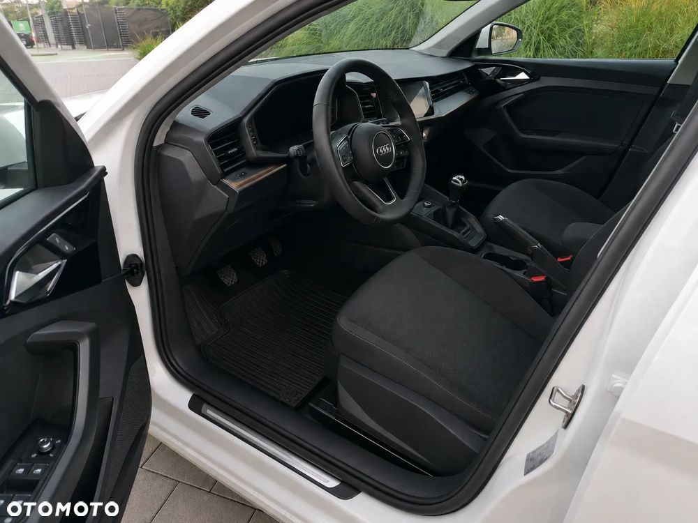 Audi A1 Sportback 35 TFSI Advanced S tronic - 14