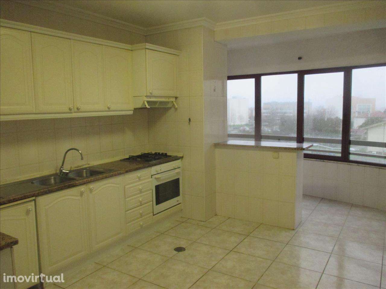 Apartamento em Albergaria-a-Velha, Albergaria-a-Velha - Grande imagem: 4/17