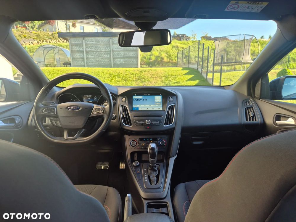 Ford Focus 1.5 EcoBlue Start-Stopp-System ST-LINE - 20