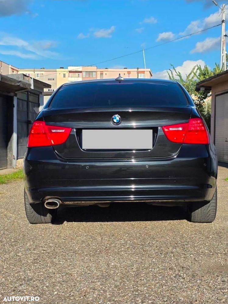 BMW Seria 3 320d xDrive - 4