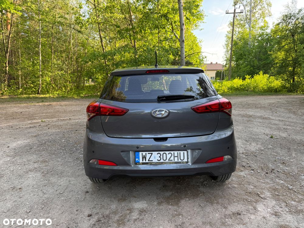Hyundai i20 1.2 - 6