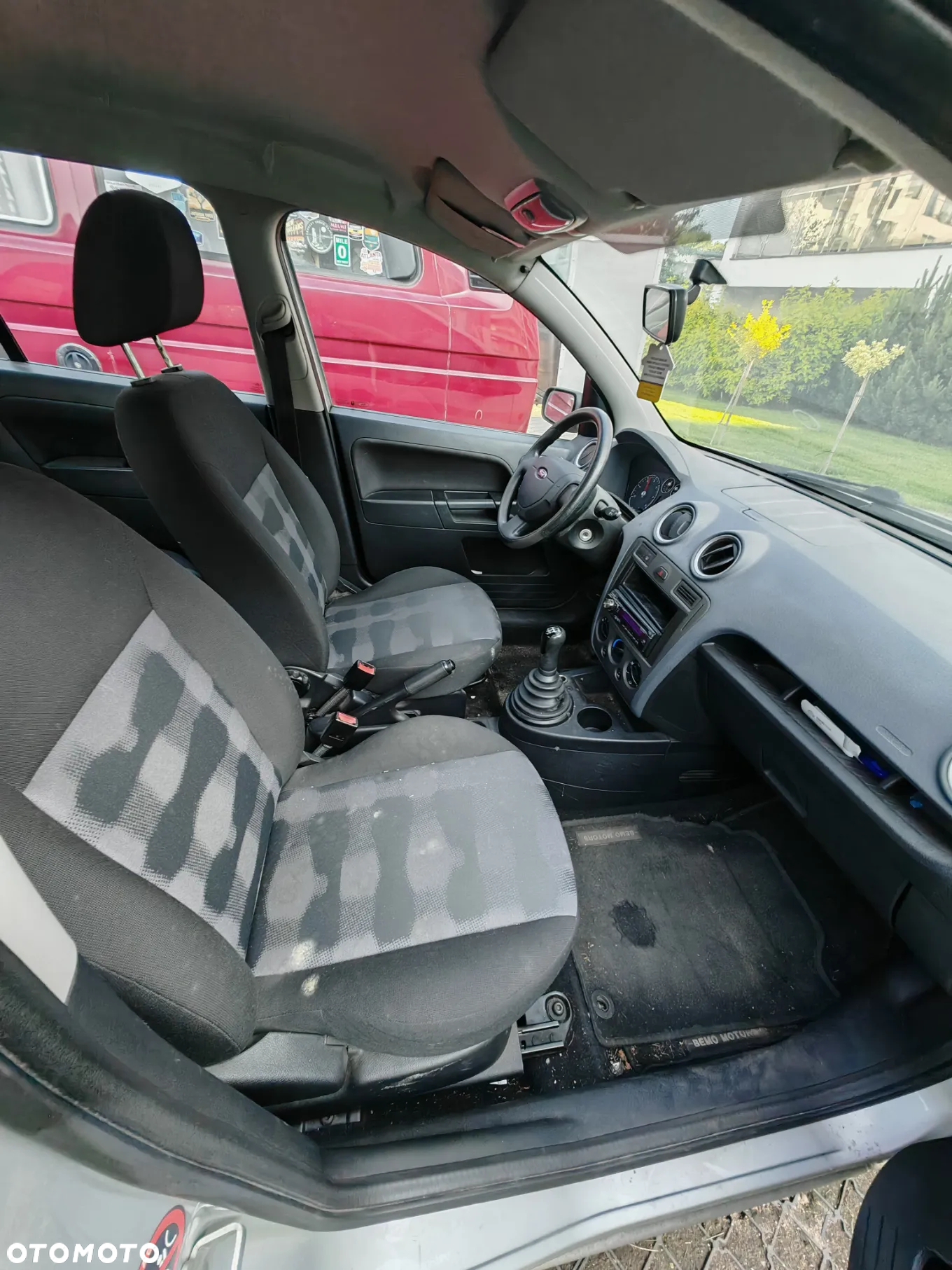 Ford Fusion - 8