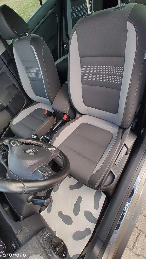 Volkswagen Golf Plus 1.6 TDI DPF Life - 10