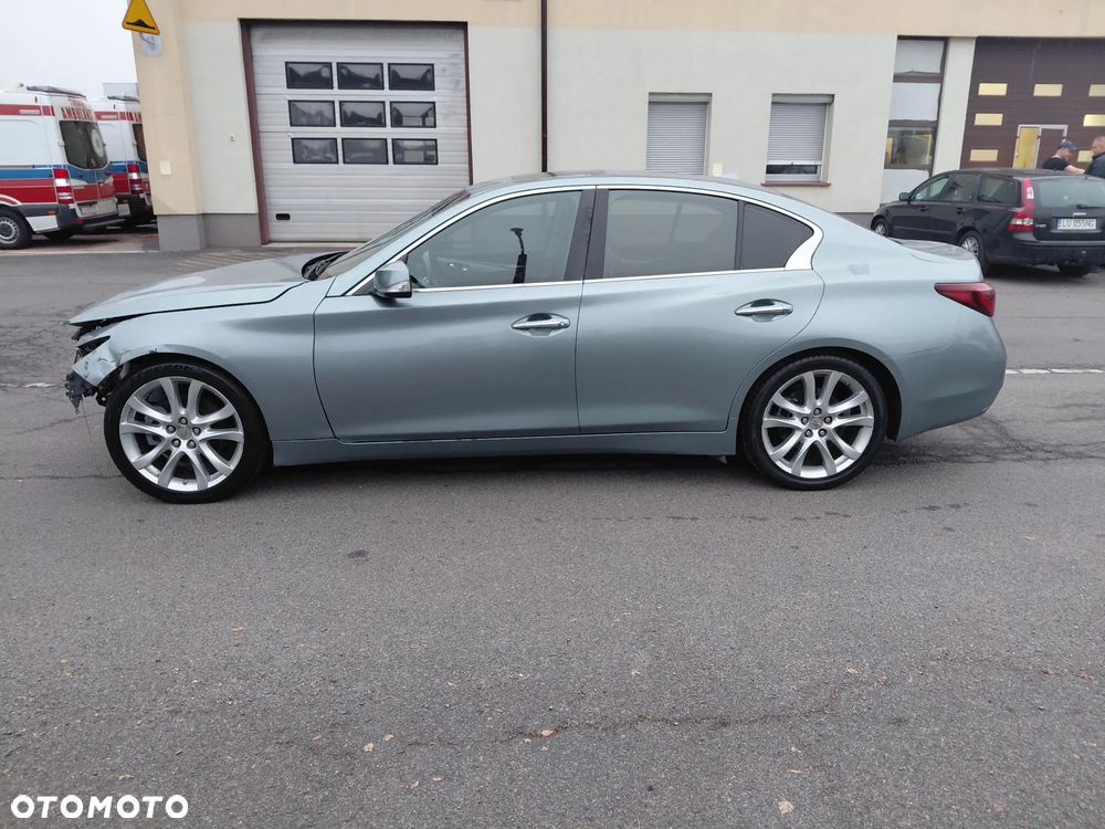 Infiniti Q50 - 4