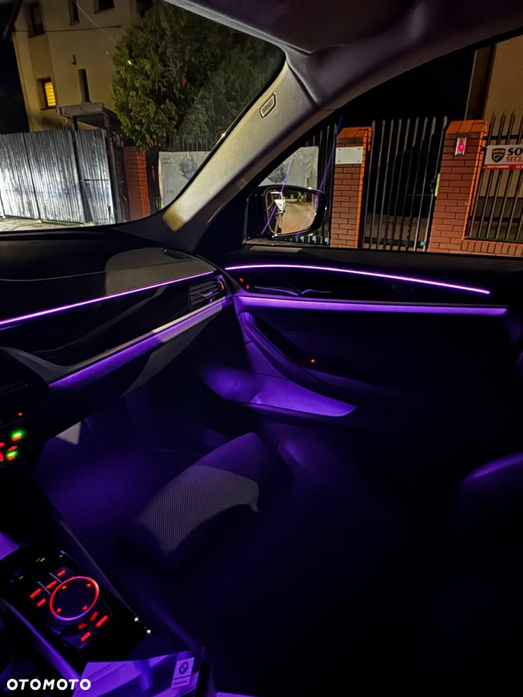 BMW Seria 5 520d Sport Line - 22