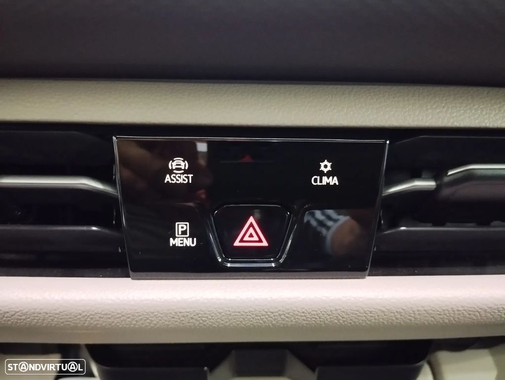 VW Multivan 2.0 TDI Life DSG - 47