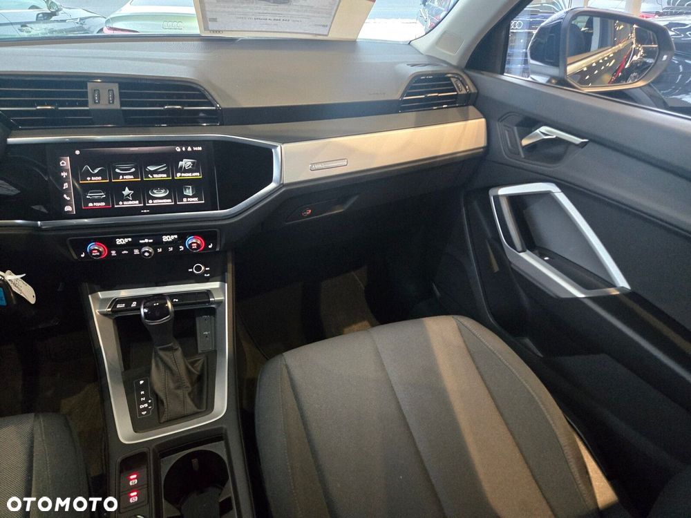 Audi Q3 Sportback - 15