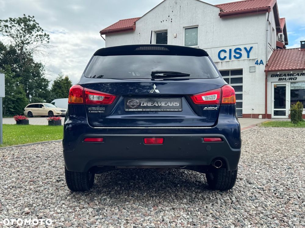 Mitsubishi ASX - 10