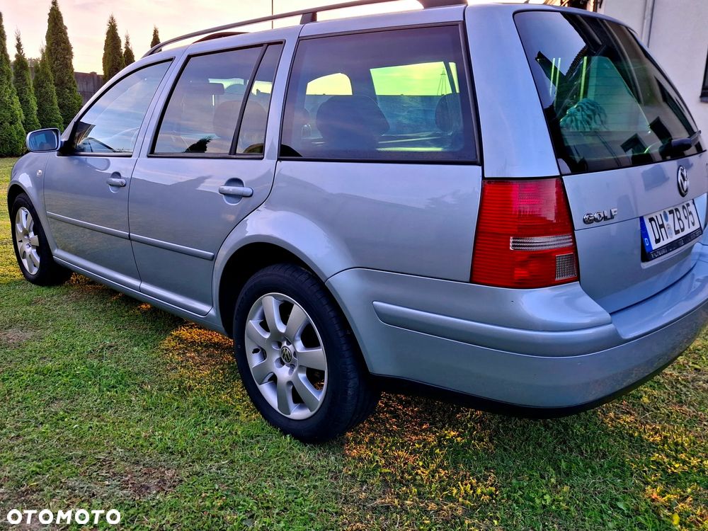 Volkswagen Golf - 32