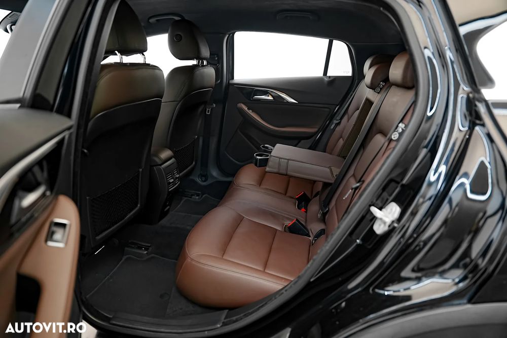 Infiniti QX30 2.2d DCT AWD Premium Tech - 23