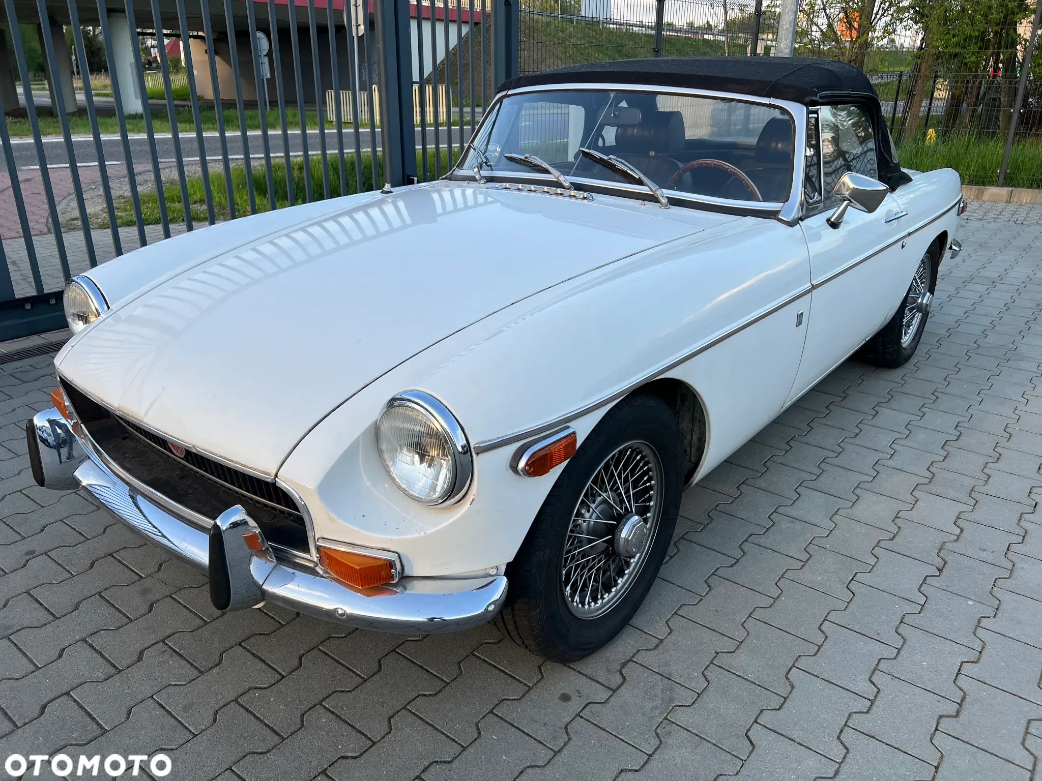 MG MGB - 1