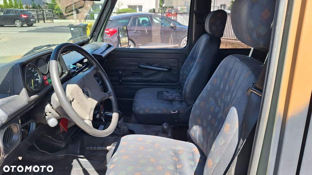 Mercedes-Benz Klasa G 290 GD - 12