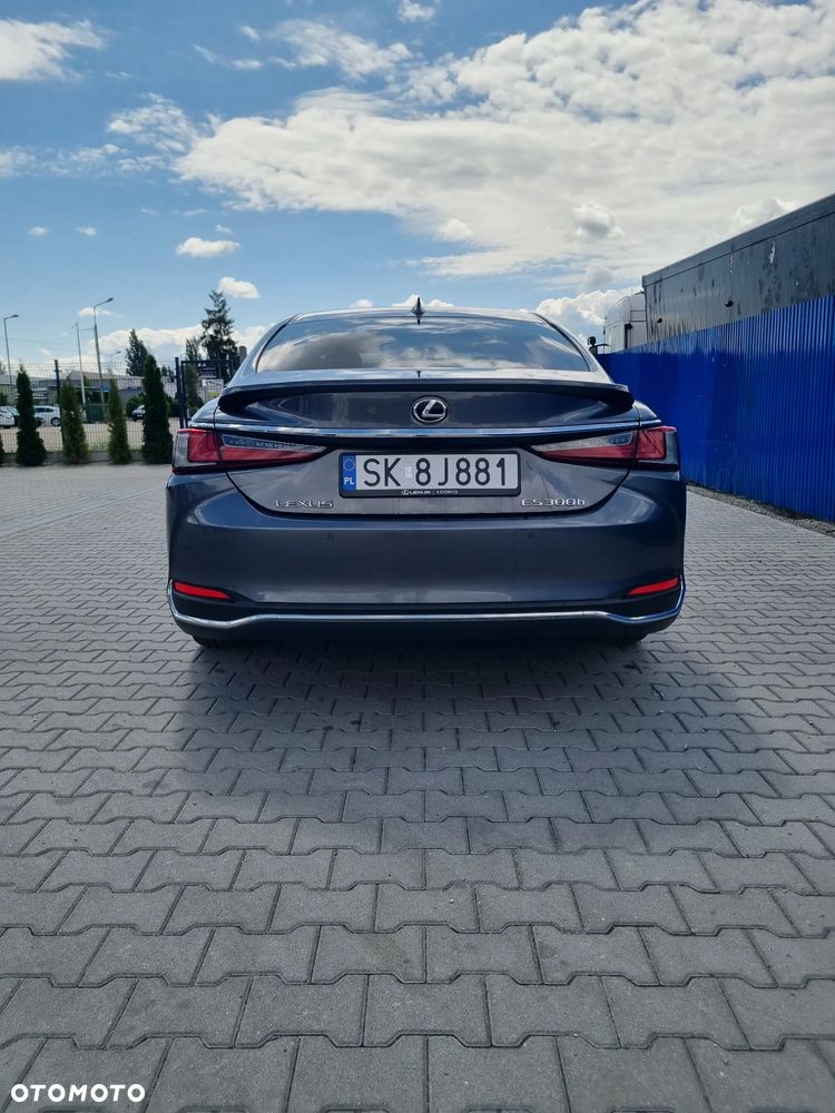 Lexus ES 300h Prestige - 4