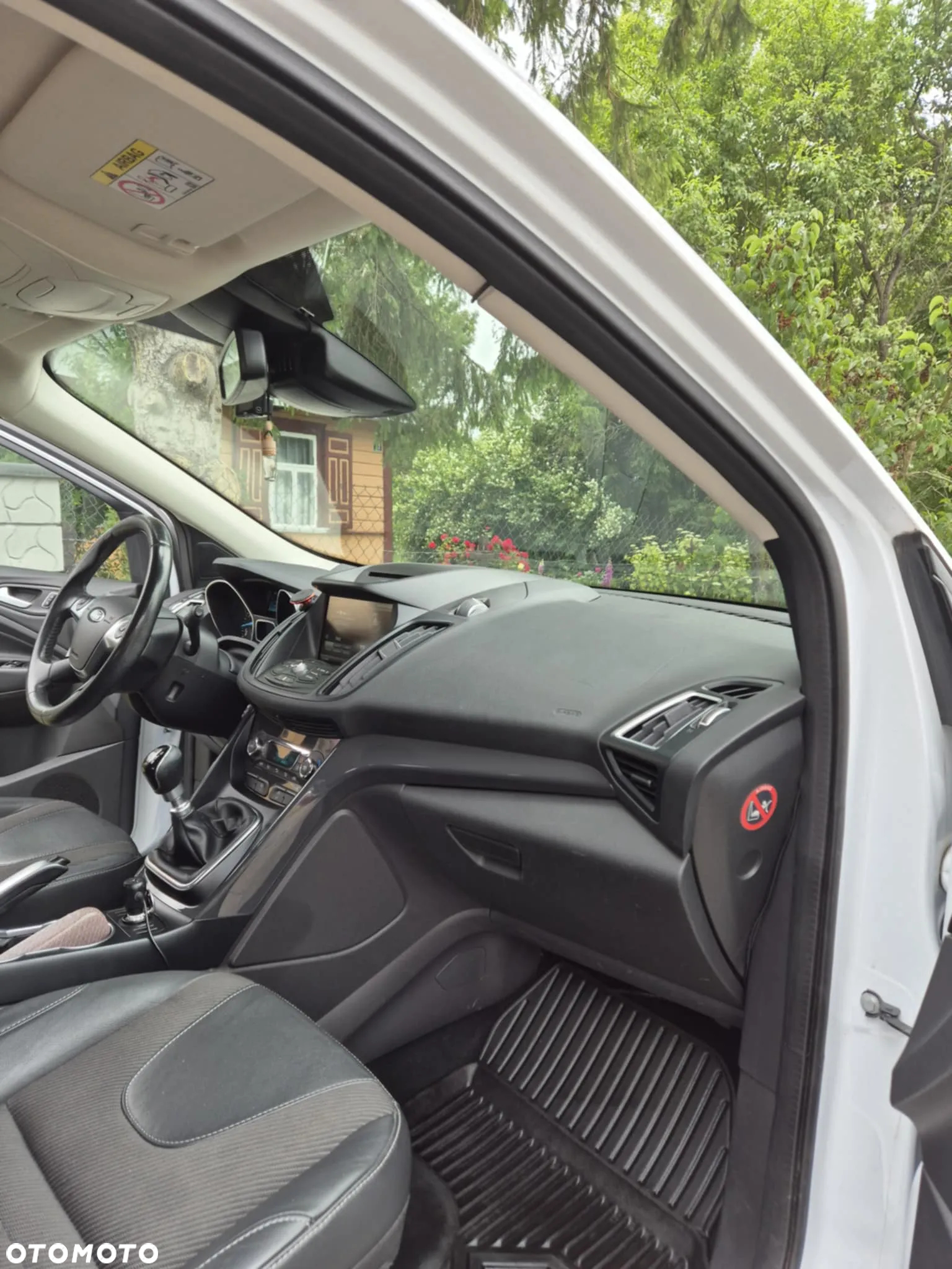 Ford Kuga 1.5 EcoBoost 2x4 SYNC - 14