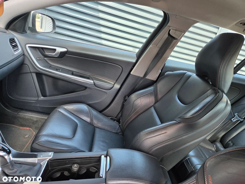 Volvo V60 D3 Geartronic Linje Business - 21