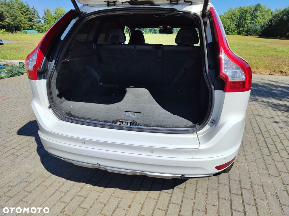 Volvo XC 60 D4 AWD Summum - 11