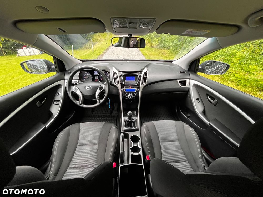 Hyundai i30 1.4 Classic + - 17