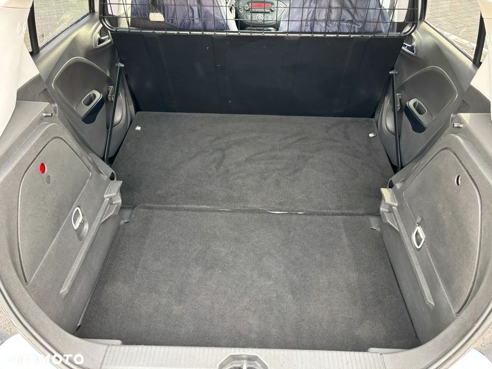 Opel Corsa 1.4 Enjoy - 8