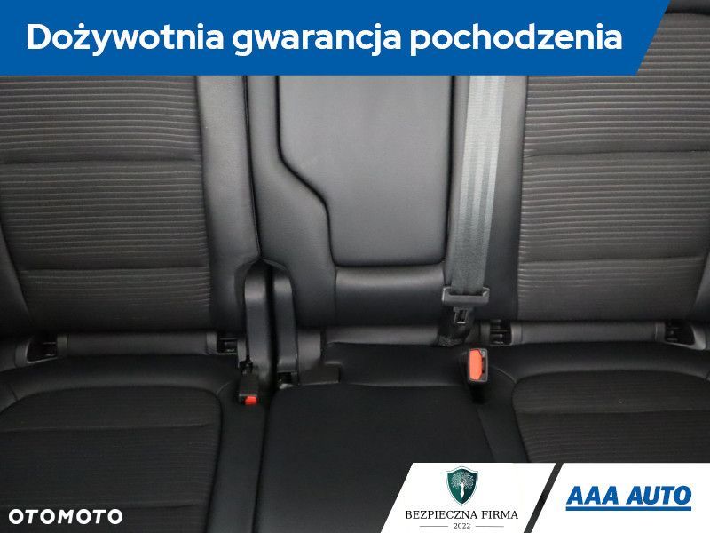 Ford Kuga - 12