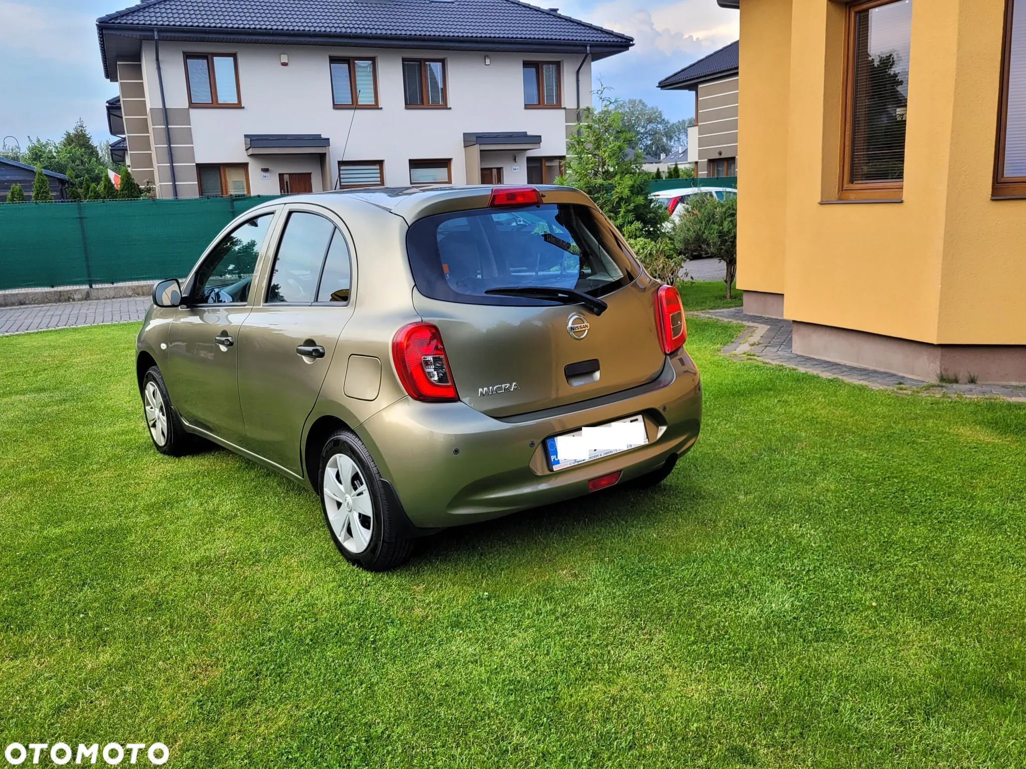 Nissan Micra 1.2 Tekna EU6 - 12