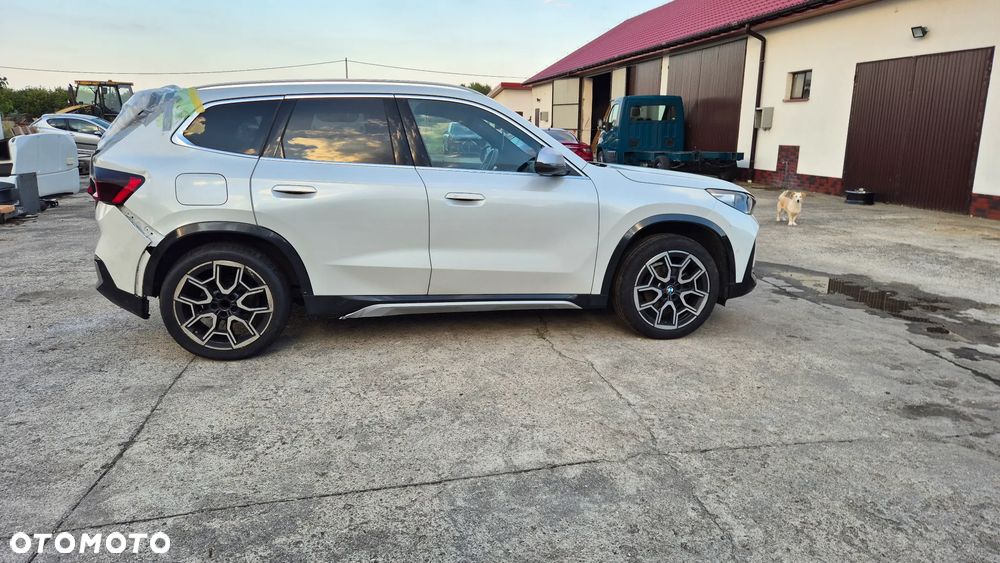 BMW X1 sDrive18d Sport Line - 12