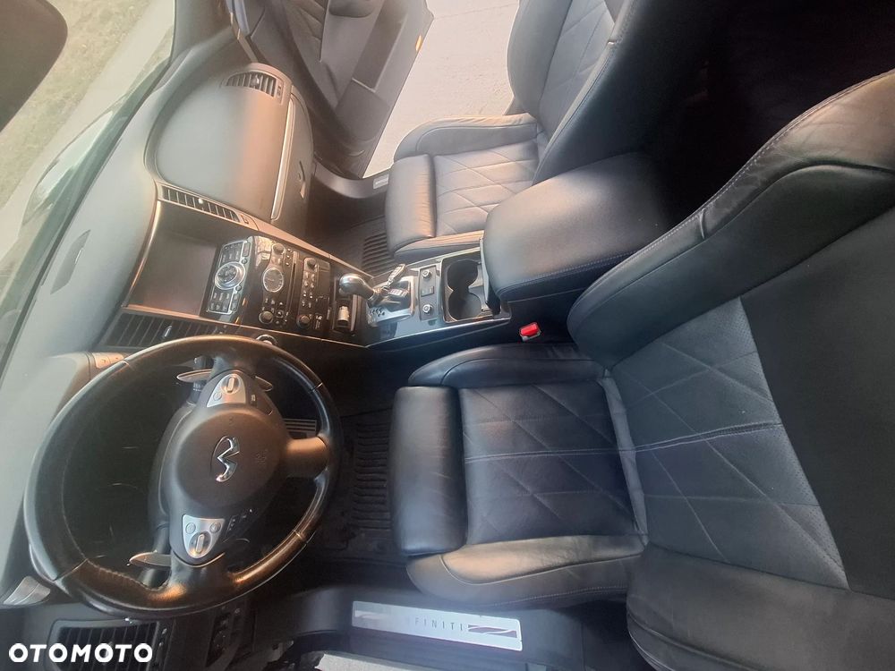 Infiniti QX70 3.7 AWD S Premium - 14