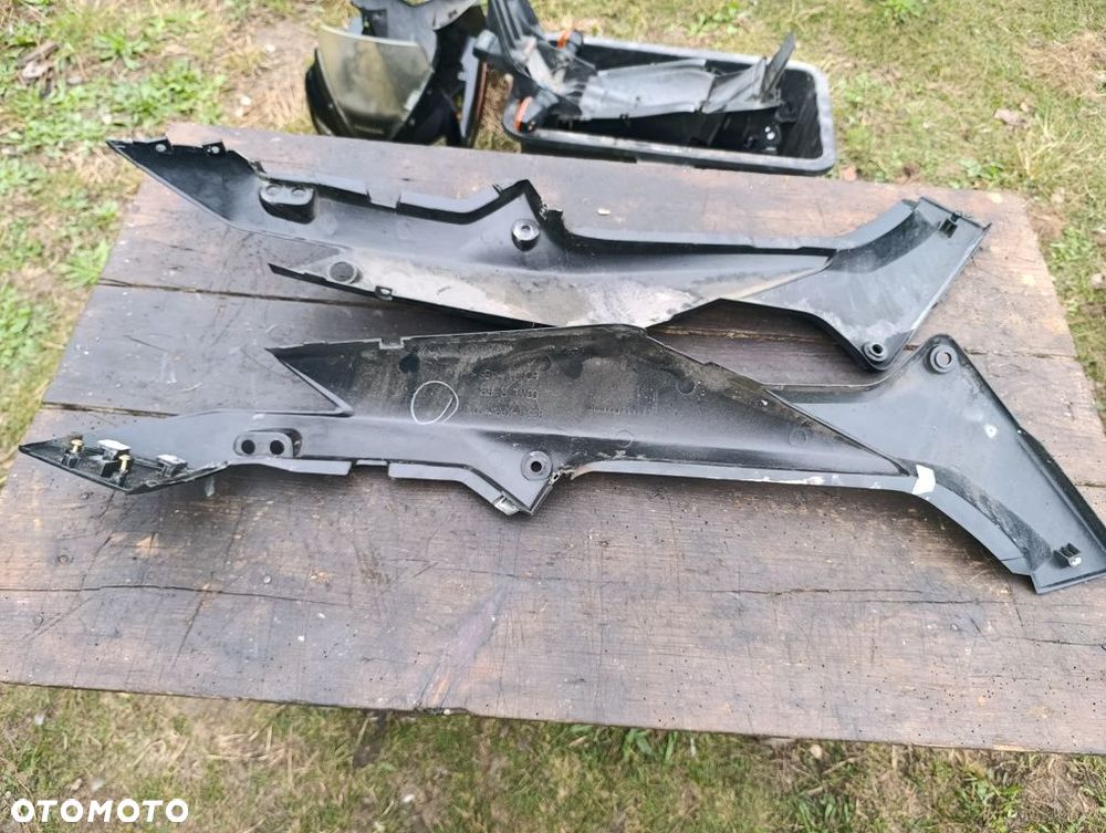 Ogon Honda CBR 125 jc34 czarny plastiki osłony owiewki osłona plastik - 8
