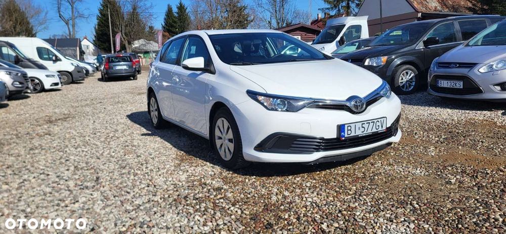 Toyota Auris - 1