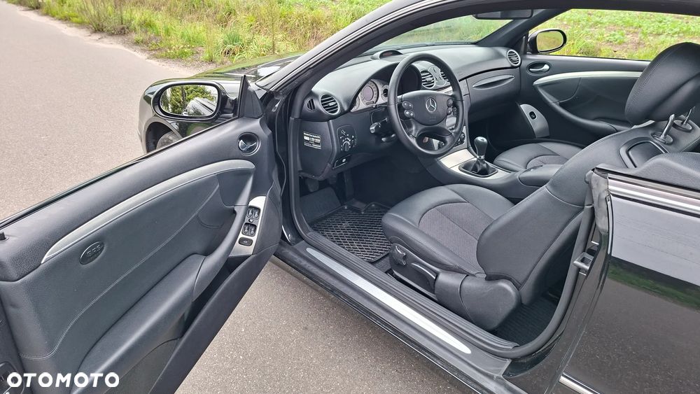 Mercedes-Benz CLK 200 Kompressor Avantgarde Sport Edition - 24